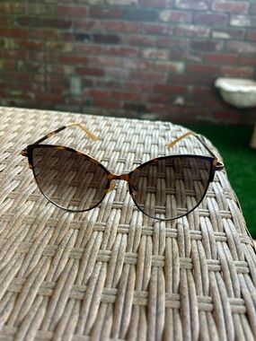 Tortoiseshell Cat Eye Sunglasses - Brown Lenses